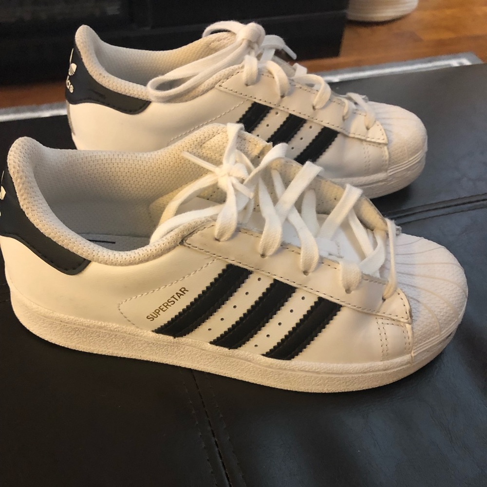 Adidas Sneakers